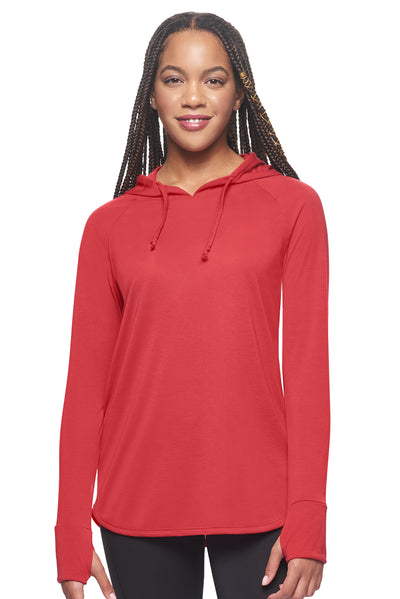 A female model with braided hair on a white background, wearing the Women's Siro Curvy Hoodie Shirt in the color scarlet from a front cropped view with the hood down. This hoodie shirt is made in the USA and is quick-drying and moisture-wicking. #color_scarlet